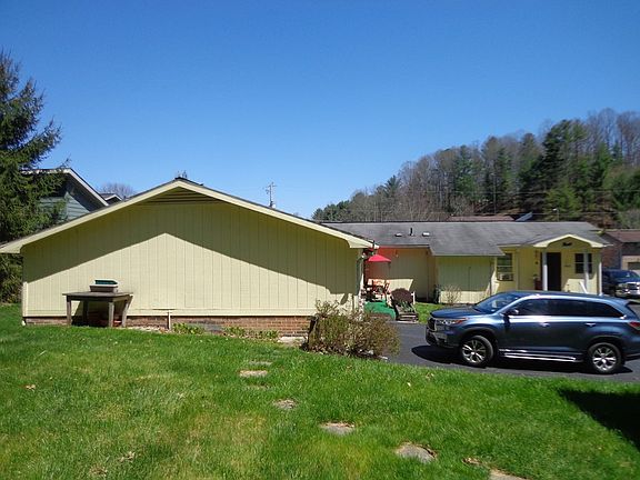 2nd image of 112 Francis Ave