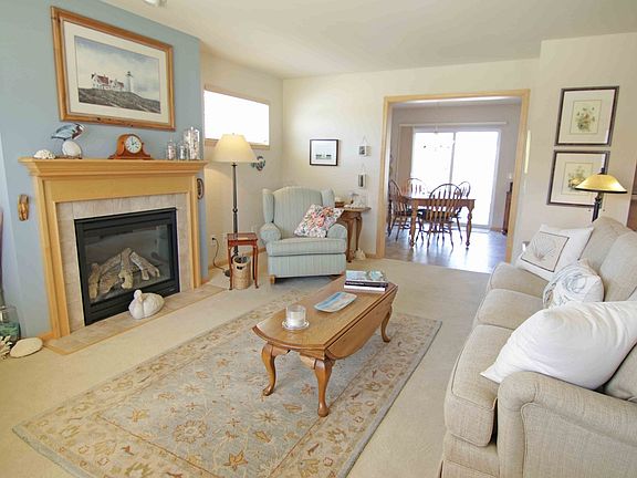 5th image of 9210 Ancient Oak Ln