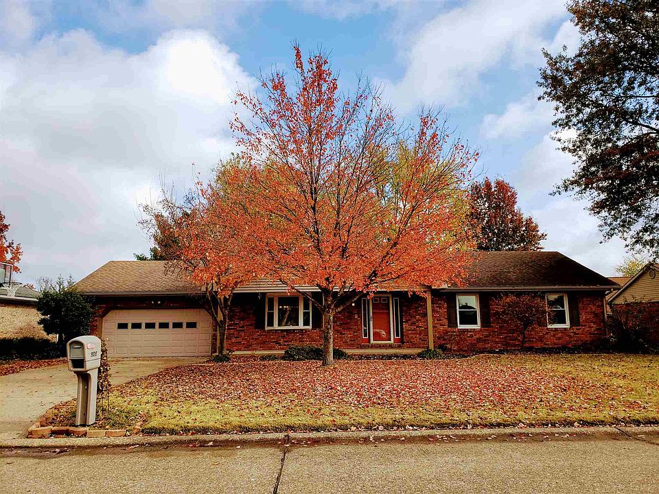1st image of 808 Crestwood Dr E