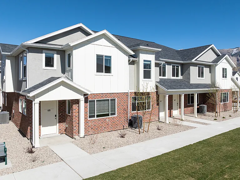 Villas at The Pointe — Photo 18