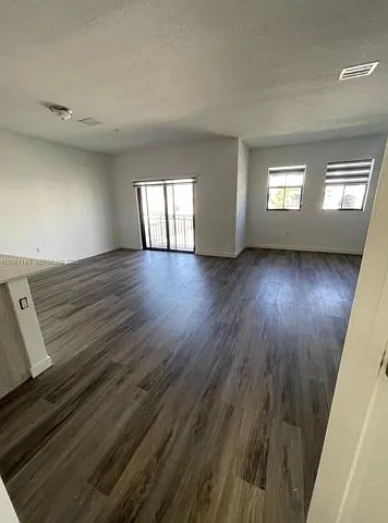 Century Park South Condo — Photo 4