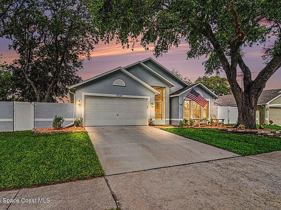 3rd image of 5534 Oak Hollow Dr