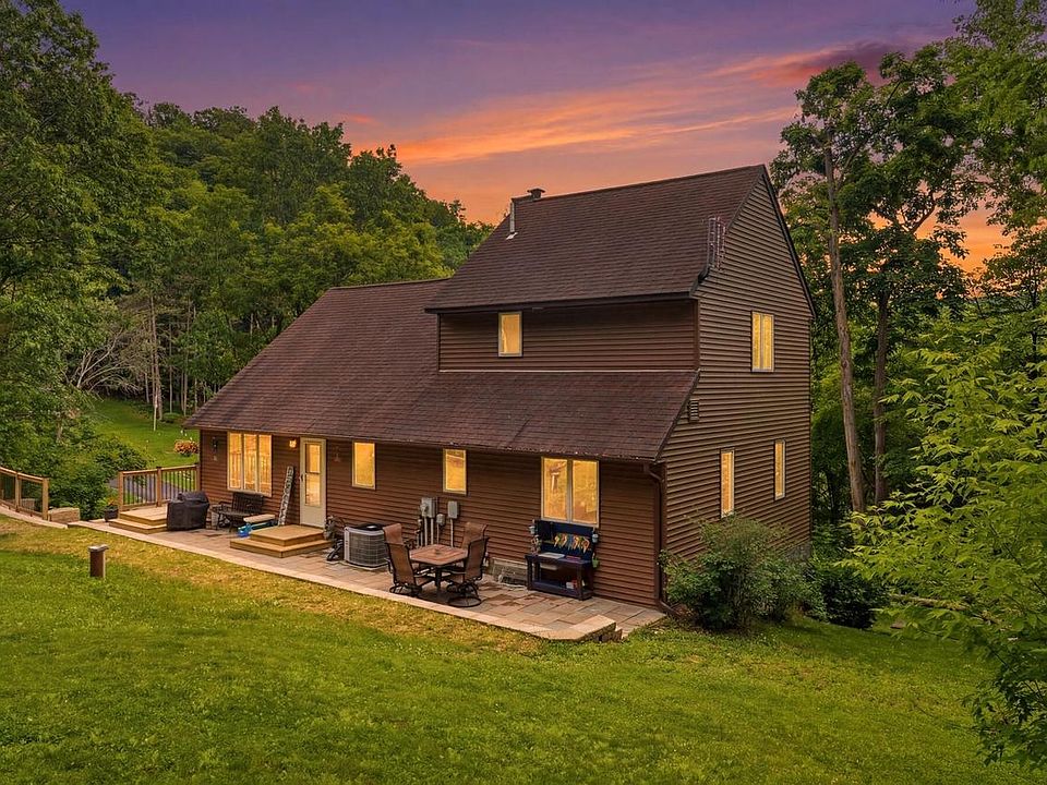 1st image of W3886 Hickory TERRACE