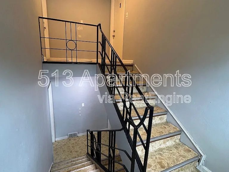 1649 Anita Pl #3 — Photo 9