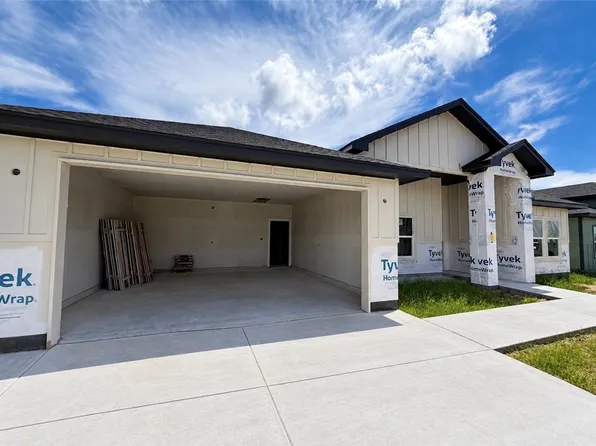 114 Haven Woods Dr, Rockport, TX 78382