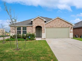 8004 Front 9 Ln, Navasota, TX 77868