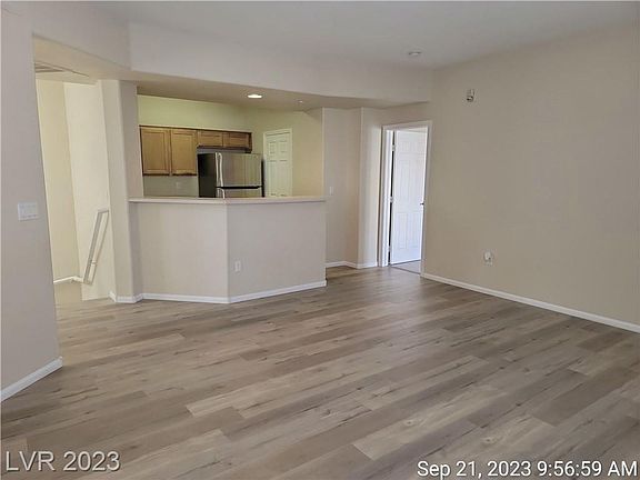 4th image of 5855 Valley Dr Unit 2041