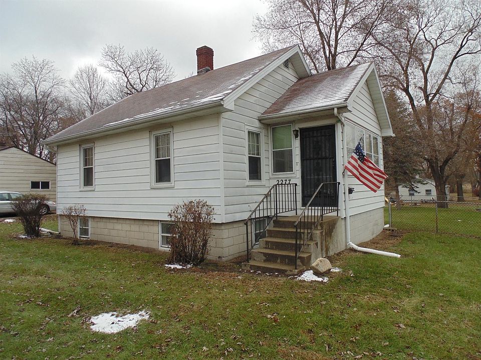 1st image of 2277 Warrick St
