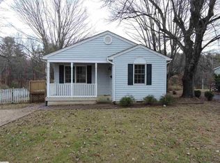 240 York Dr, Waynesboro, VA 22980