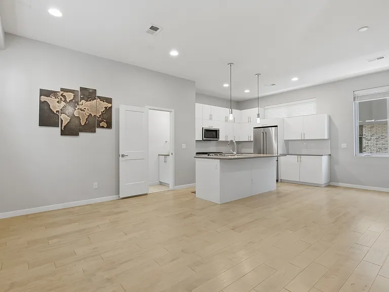 1295 Osceola St #1 — Photo 6