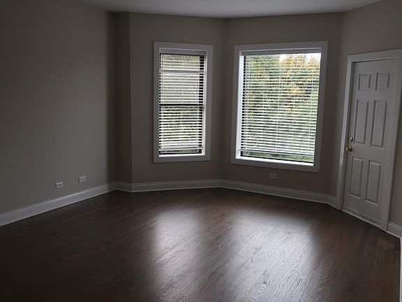 3rd image of 4437 N Paulina St