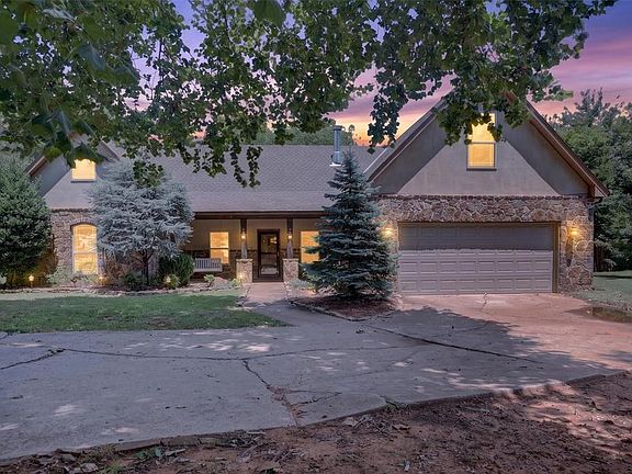 2nd image of 521 Partridge Ln