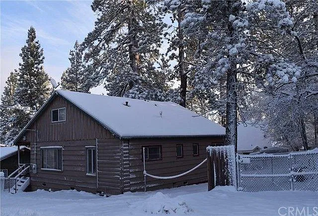 545 Wanita Ln — Photo 2