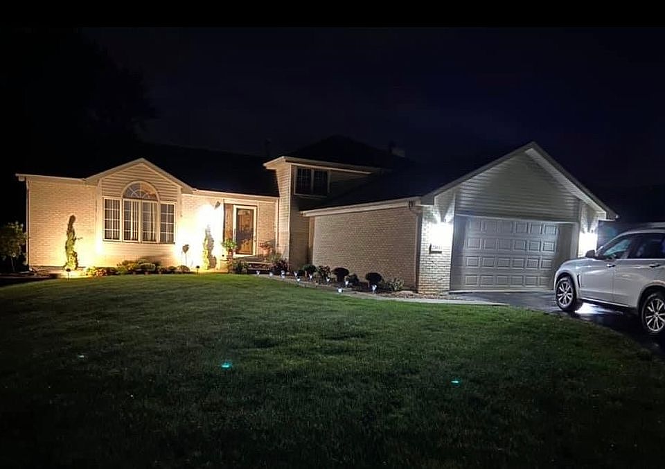 2nd image of 23043 Richton Square Rd