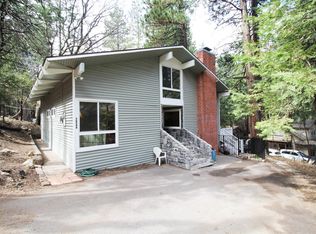 26588 Sugar Cone Ln, Twin Peaks, CA 92391