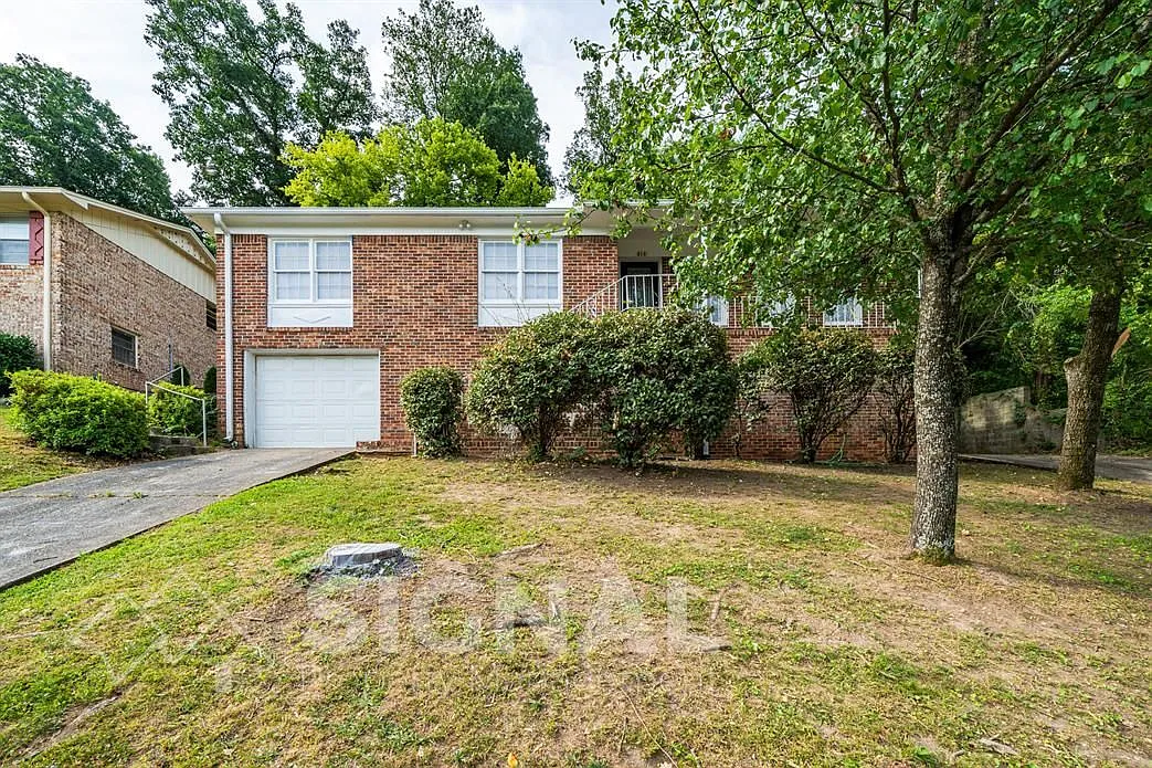 3 bed, 2.0 bath, 1309 sqft, $1,295 — Photo 1