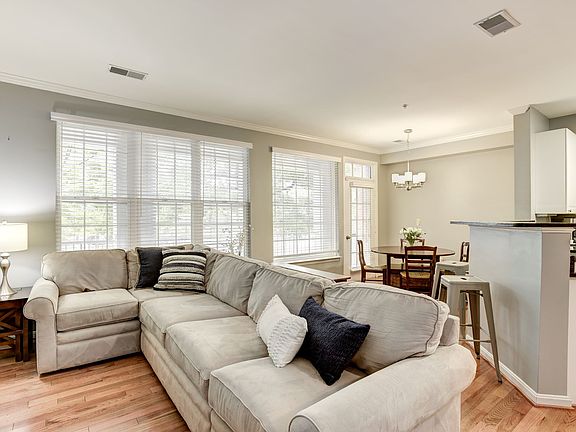 2nd image of 2720 Bellforest Ct APT 107