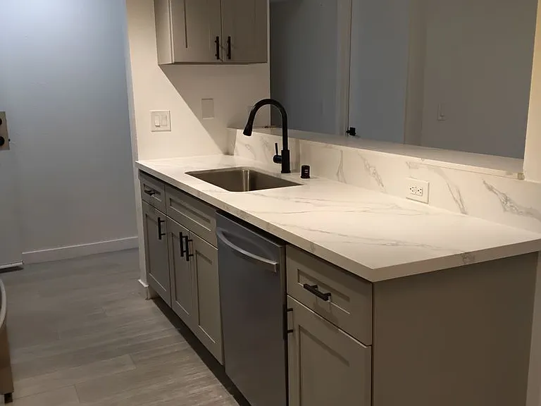 13925 Sherman Way — Photo 15