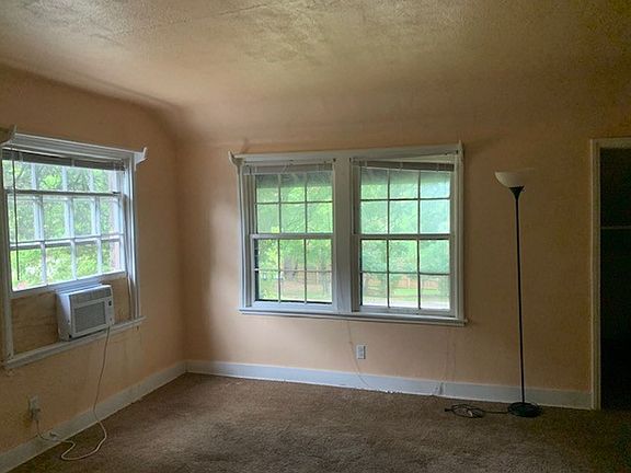 4th image of 700 N Anna Pl #1-9