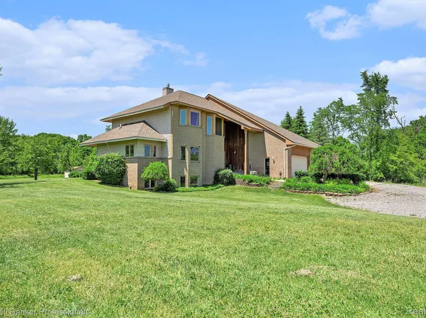 58455 Indian Trl, Ray Twp, MI 48096