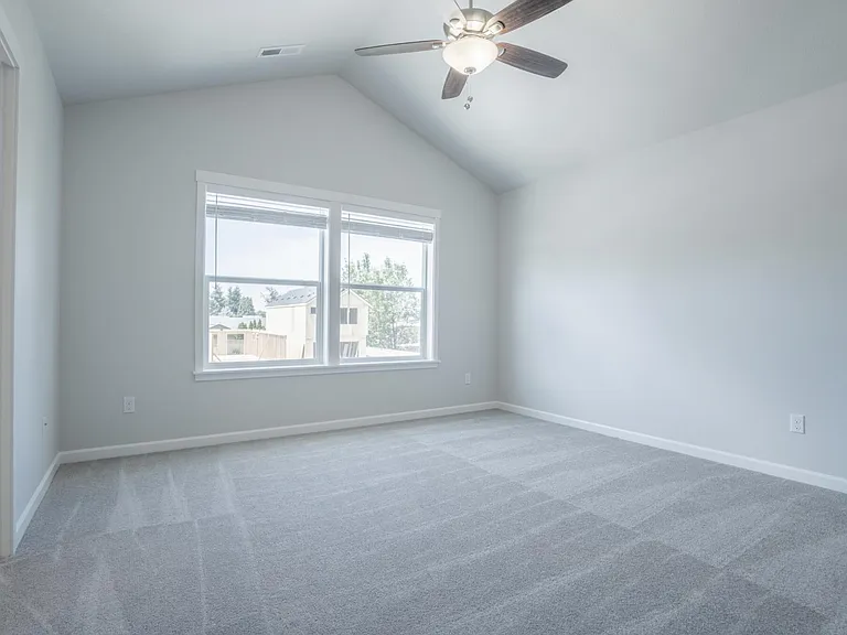 11033 NE 23rd Cir — Photo 11