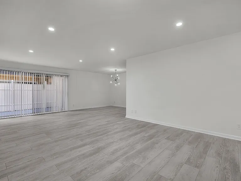 1432 Saltair Ave — Photo 6