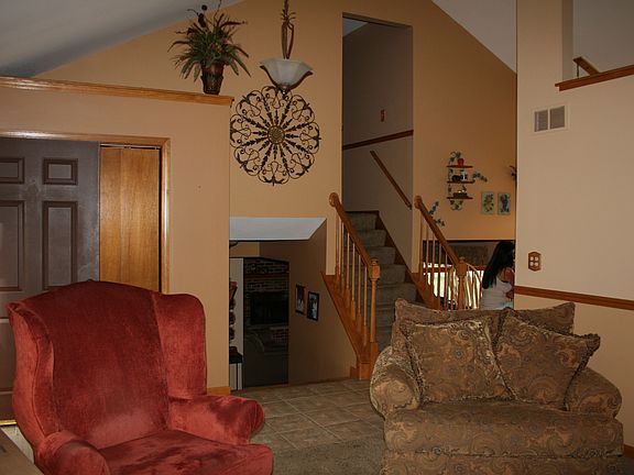 4th image of 16509 Edgewood Dr