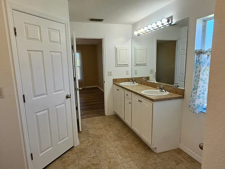 264 Bahia Blanca Dr — Photo 10