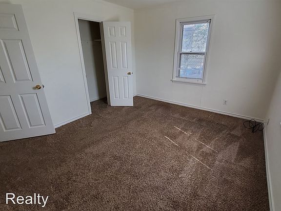 5th image of 4214 NE 15th Ave