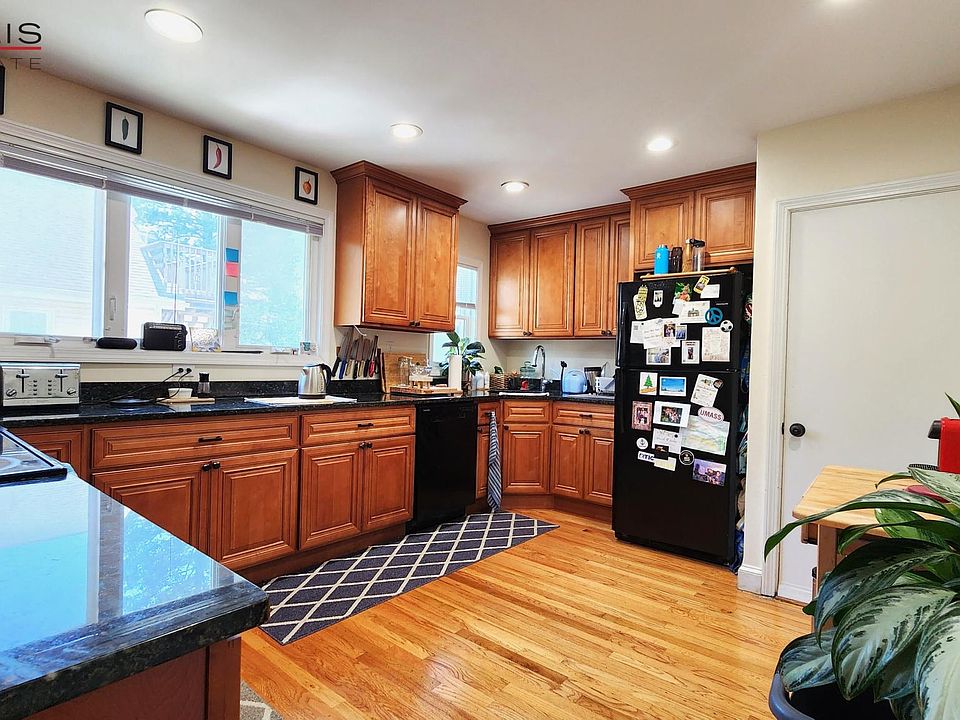 1st image of 30 Templeton Pkwy #2