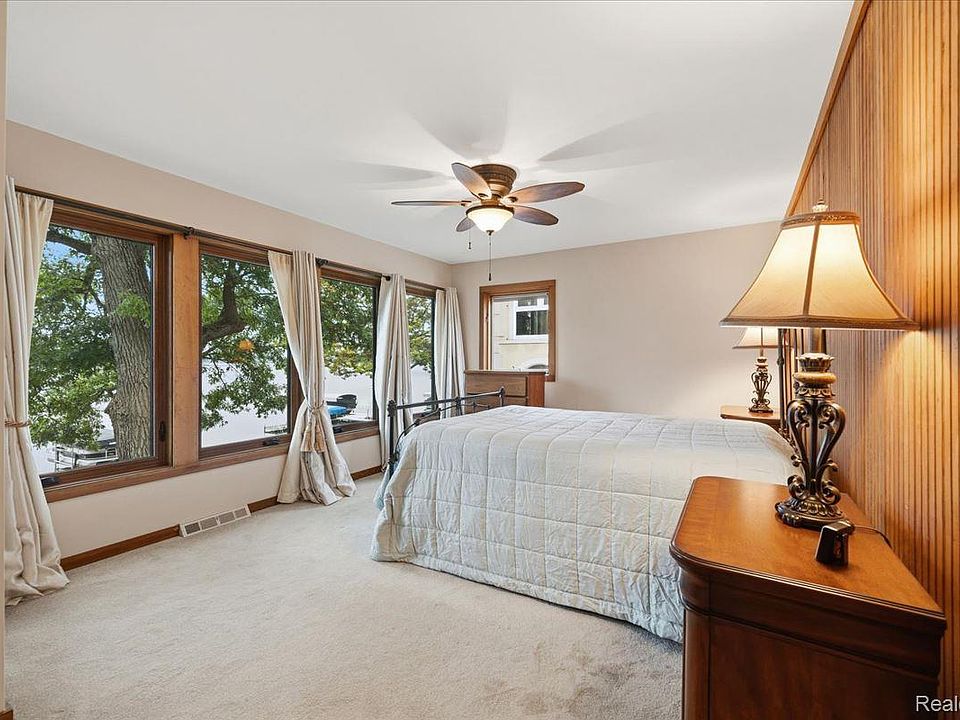 7115 Locklin, photo 22