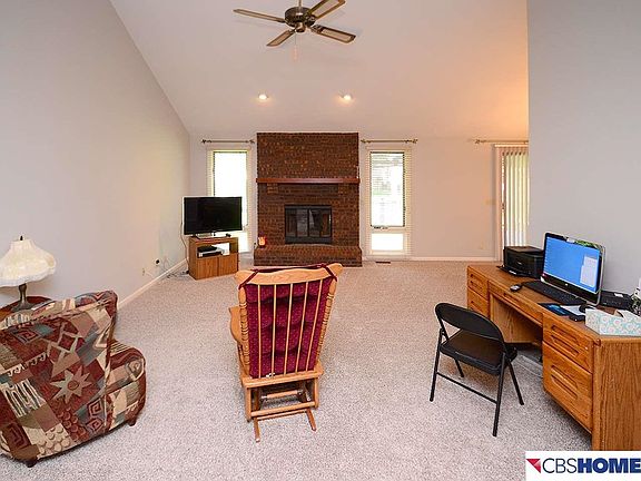 4th image of 7202 S 140th Ave
