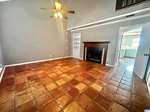 2nd image of 2411 Hampstead Dr