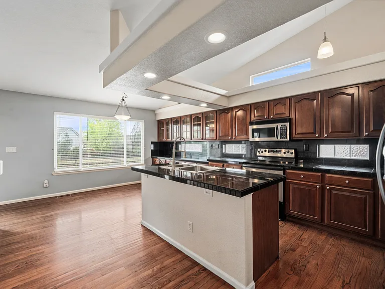 52801 Foxborough Ct — Photo 19