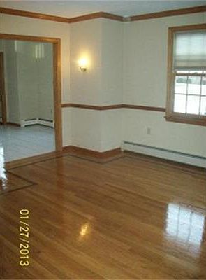 3rd image of 14 Liberty Hill Dr