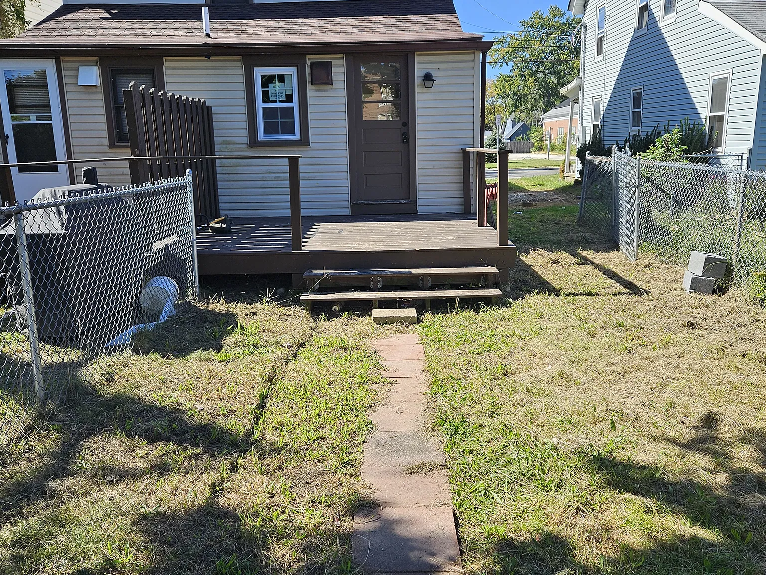 3 bed, $1,950 — Photo 2