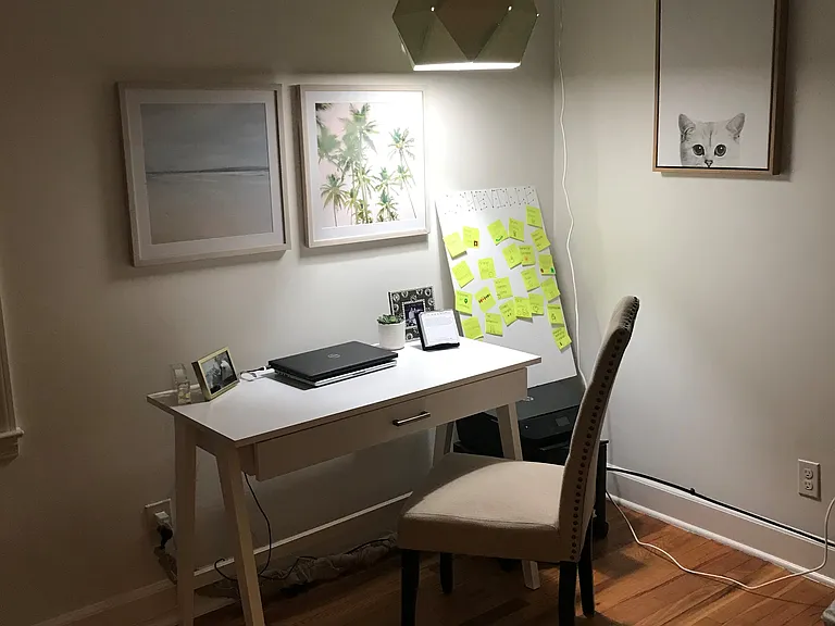 Second bedroom.