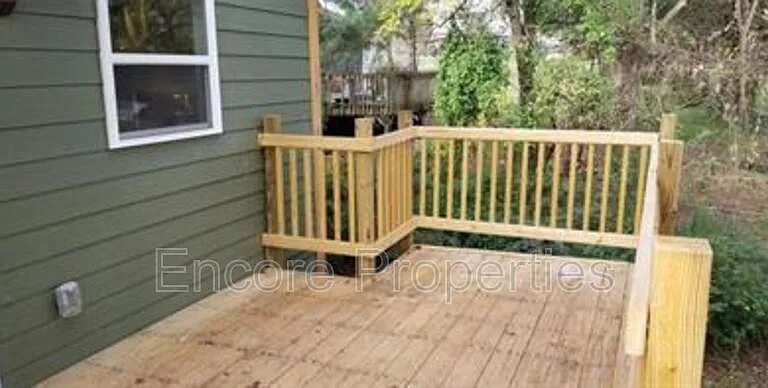 119 S 7th Ave — Photo 15