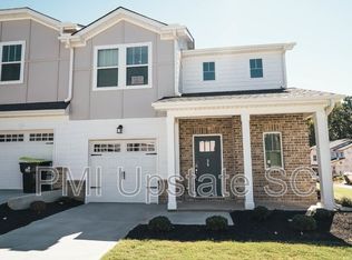 35 Galley Ln, Greenville, SC 29607