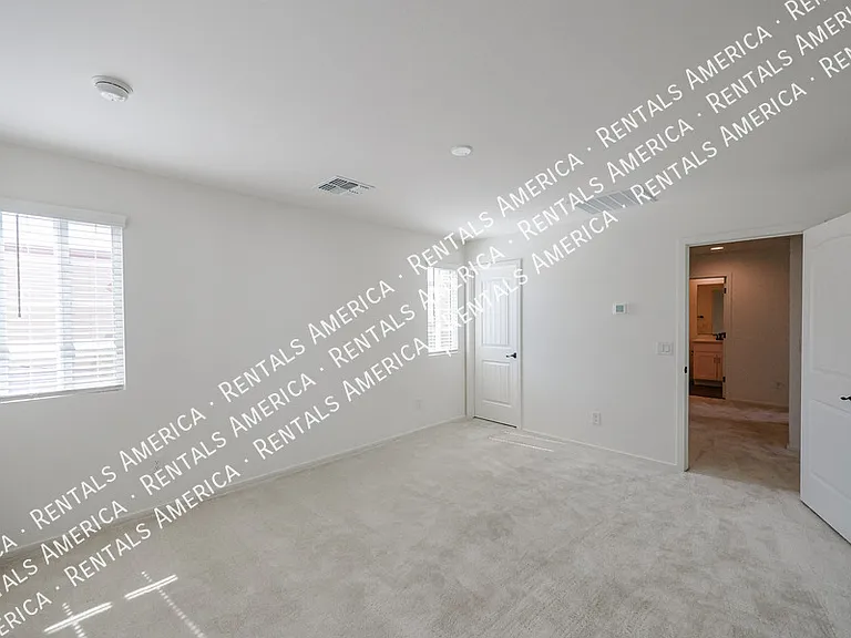 16875 N 12th St #33 — Photo 38
