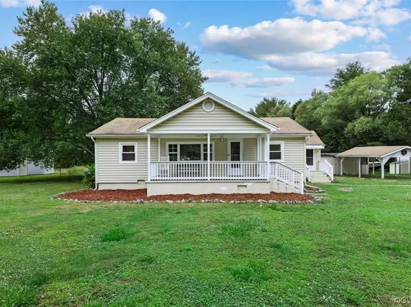 1110 Mattox Ave, Colonial Beach, VA 22443