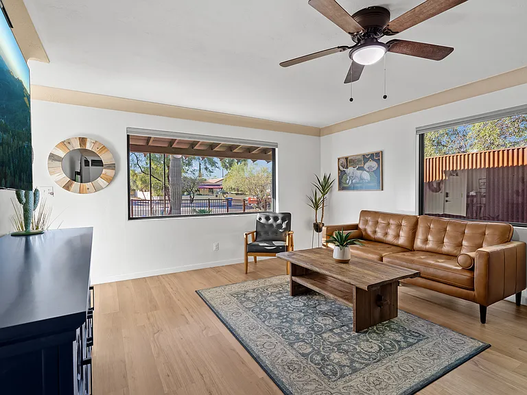 2419 E 4th St — Photo 5