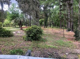 1611 Red Oak Rd, Cottageville, SC 29435