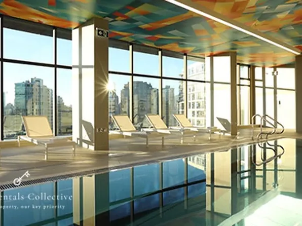 89 Nelson St, Vancouver, BC