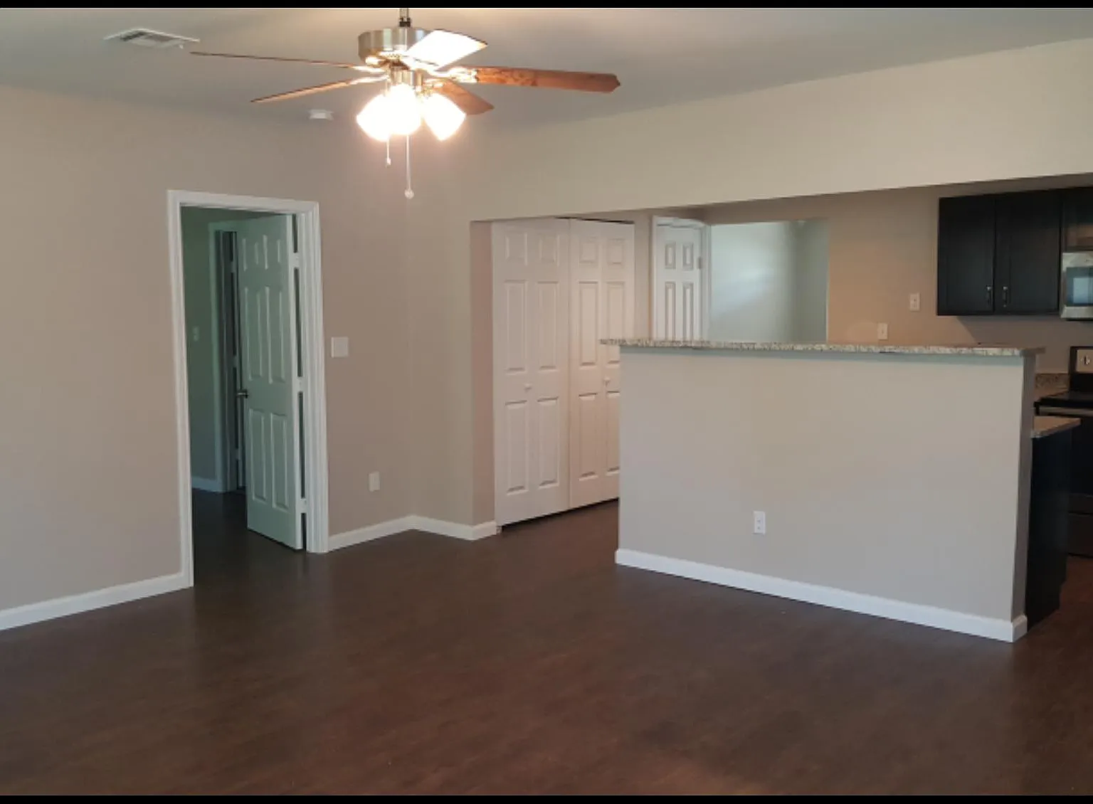 4 bed, 1600 sqft, $1,800 — Photo 4