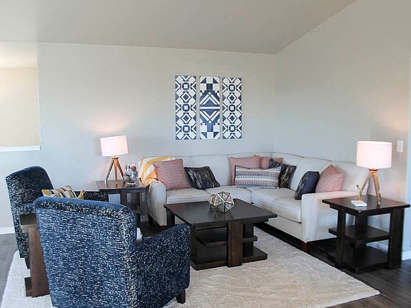 3rd image of 1133 22nd Ave W #2152