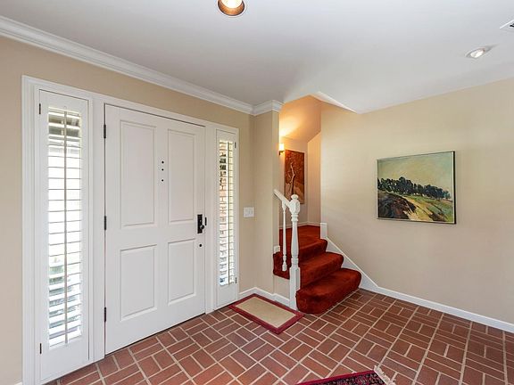 5th image of 1335 Corinne Ln