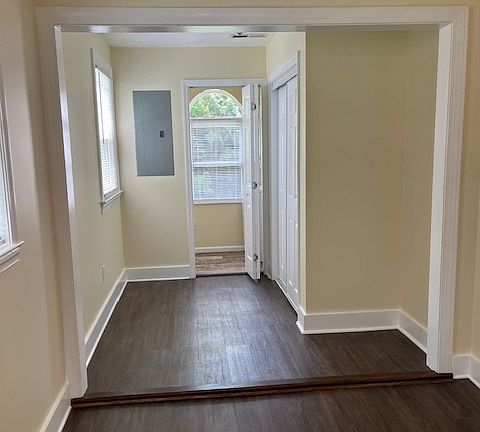 2nd image of 603B Longwood Ave #B