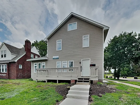 1001 S Oak St, Champaign, IL 61820
