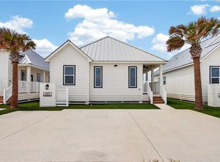 207 Saint John Cir, Pt Aransas, TX 78373